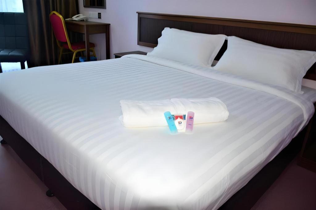 Id Hotel Yayasan Segamat Dış mekan fotoğraf