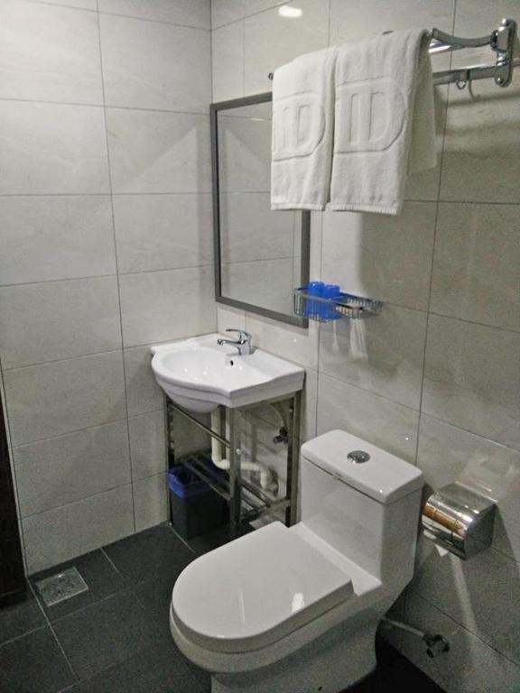Id Hotel Yayasan Segamat Dış mekan fotoğraf